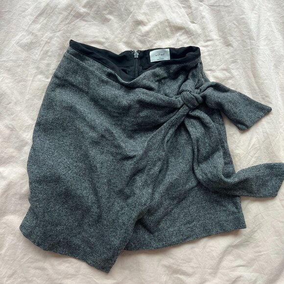 Aritzia Wilfred Skirt Size 0, grey and black - Picture 1 of 2